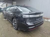 Pogled od pozadi levo