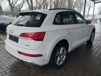 Pogled od pozadi desno