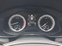 Pogled na kombinovani instrument