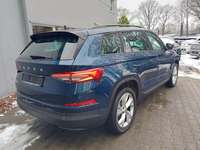 Pogled od pozadi desno