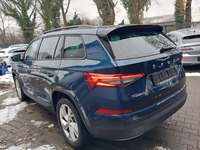 Pogled od pozadi levo