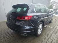 Pogled od pozadi desno