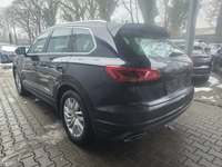 Pogled od pozadi levo