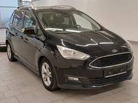 Вид спереди справа