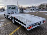 Vaade tagant vasakult