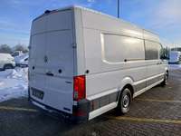 Pogled od pozadi desno