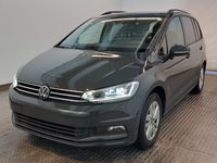 Pogled od napred levo