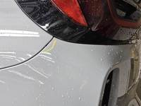 Odbijač zadaj na sredini