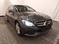 Pogled desno spredaj