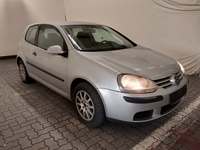 Pogled desno spredaj