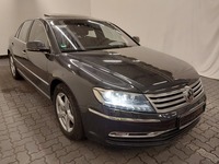 Pogled desno spredaj