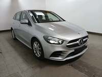 Pogled desno spredaj