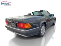 Pogled od pozadi desno