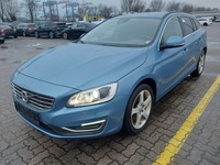 Volvo V60 Kombi D4 Diesel Geartronic "Momentum"