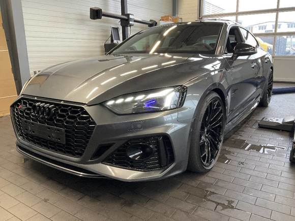 Náhľad spredu zľava