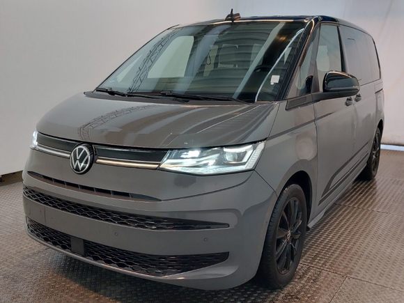 Pogled od napred levo