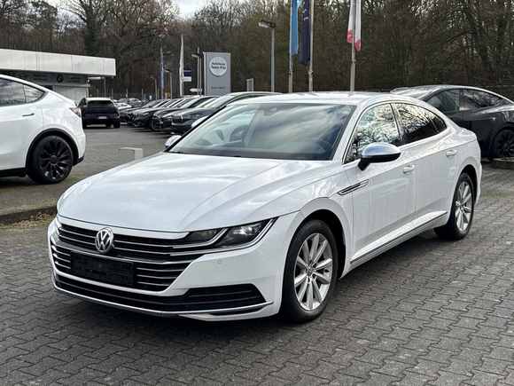 Вид спереди слева