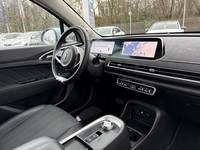 Вид на салон