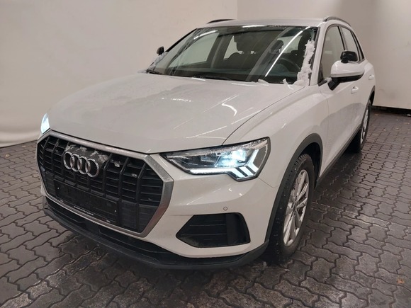 Pogled od napred levo