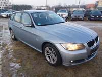 Pogled desno spredaj