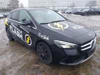 Pogled desno spredaj