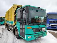 Náhled zpředu zprava