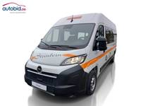 Pogled od napred levo