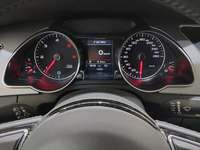 Pohled na přístrojovou desku