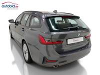 Pogled od pozadi levo