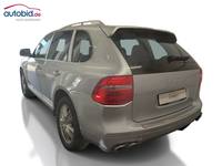 Вид сзади слева