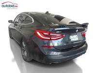 Вид сзади слева