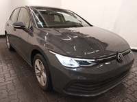 Pogled desno spredaj