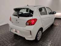 Pogled od pozadi desno