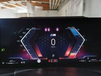 Pohľad na združený prístroj na palubnej doske