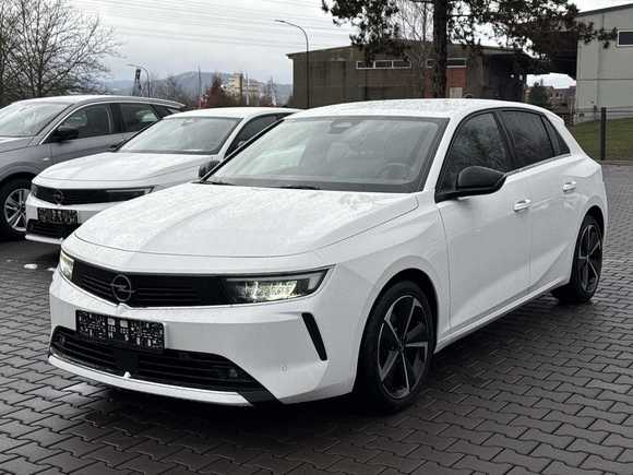 Вид спереди слева