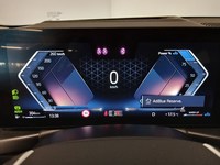 Pohľad na združený prístroj na palubnej doske