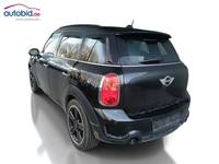 Pogled od pozadi levo