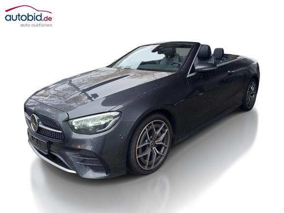 Pogled od napred levo