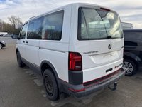 Pogled od pozadi levo