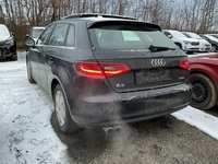 Vaade tagant vasakult