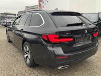 Pogled od pozadi levo