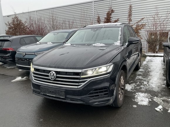 Pogled od napred levo