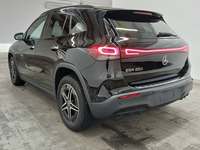 Pogled od pozadi levo