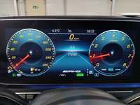 Pogled na kombinovani instrument