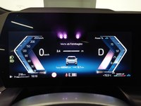 Pohľad na združený prístroj na palubnej doske