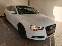 Pogled desno spredaj