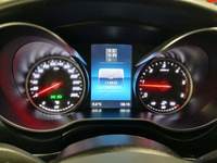 Pogled na kombinovani instrument