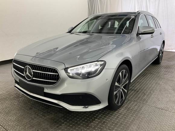 Pogled od napred levo