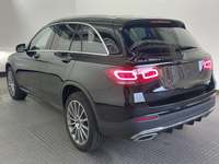 Pogled od pozadi levo