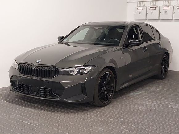 Pogled od napred levo